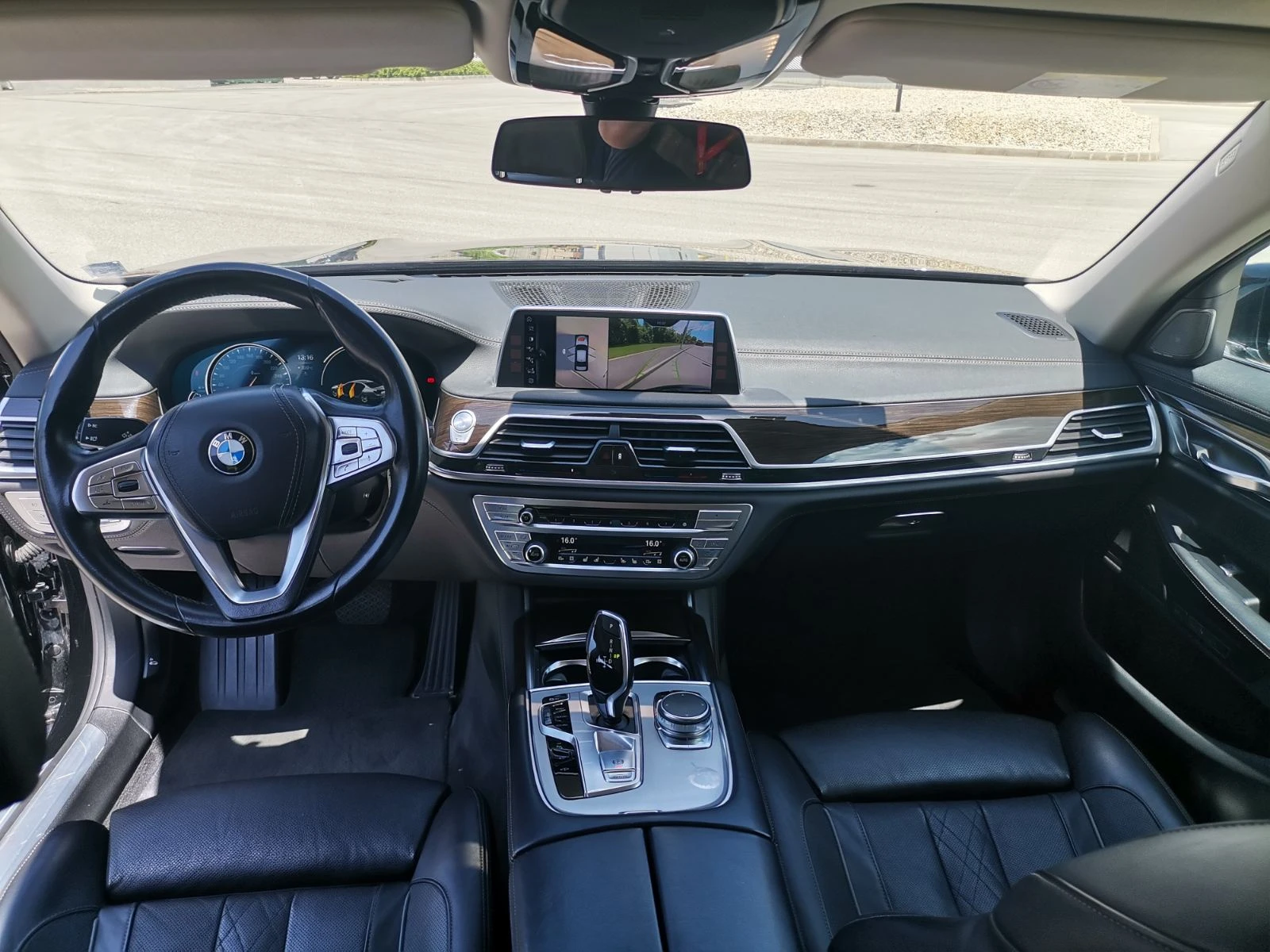 BMW 730 X-drive/265HP/Laser/Head UP/360 Camera/Massage/ - изображение 8