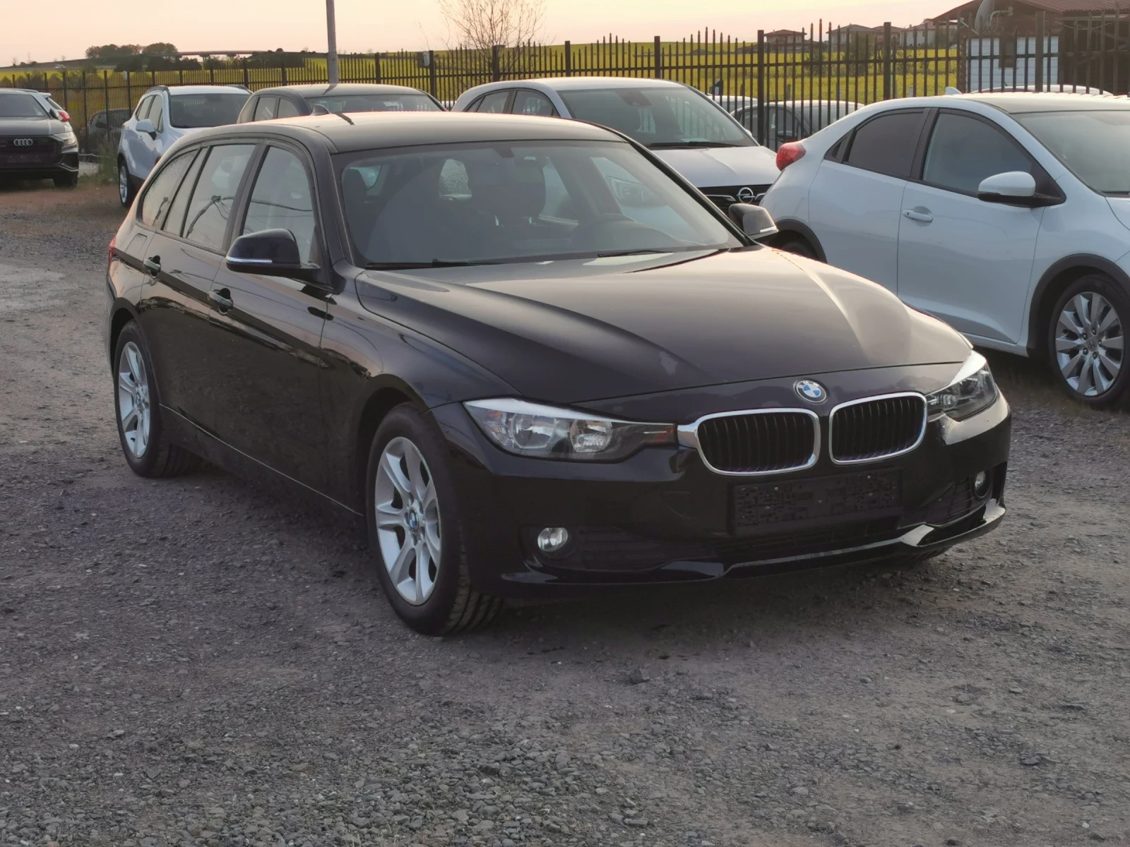BMW 318 2, 0tdi - изображение 3