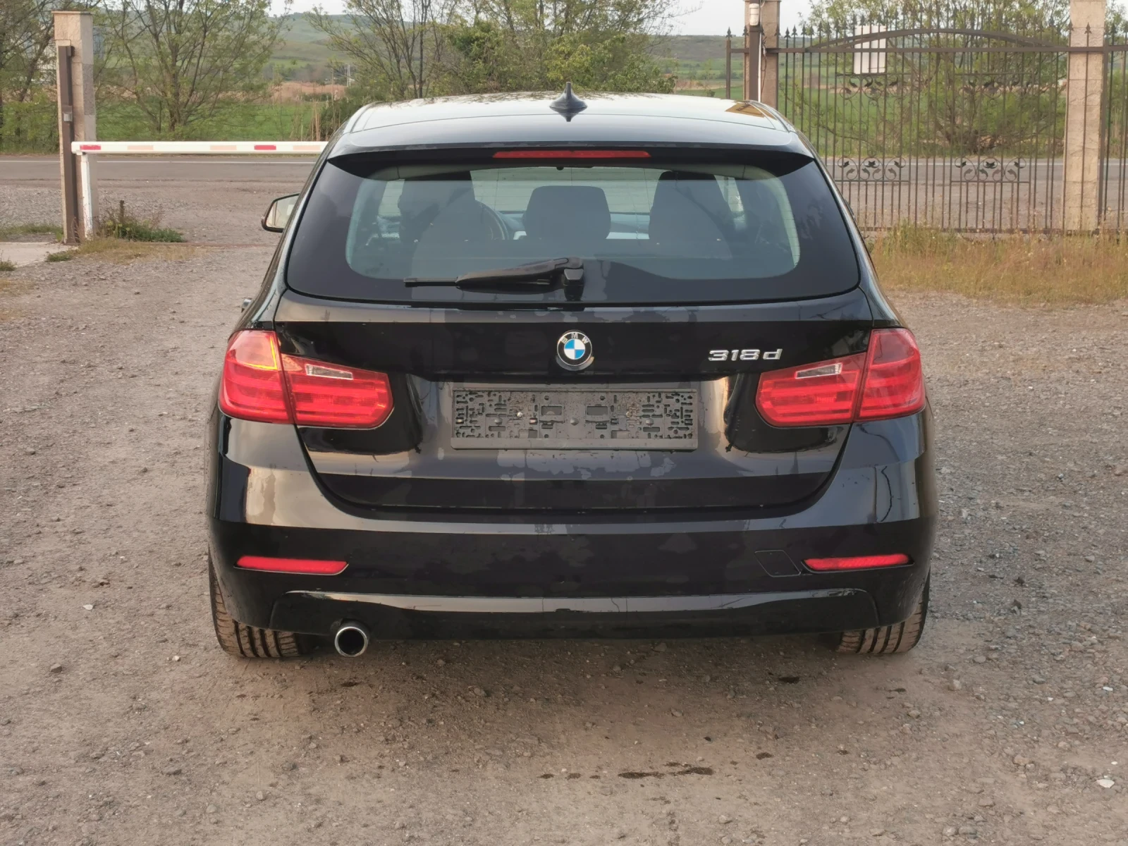 BMW 318 2, 0tdi - изображение 6