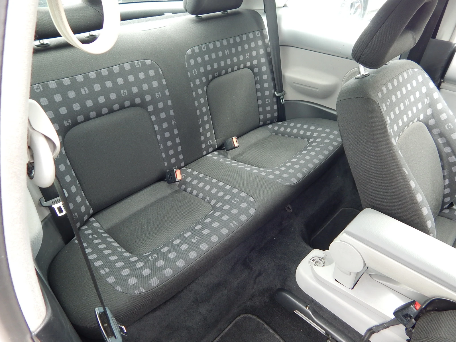 VW Beetle 1.6i* ПЕРФЕКТНА*  | Mobile.bg — изображение 15