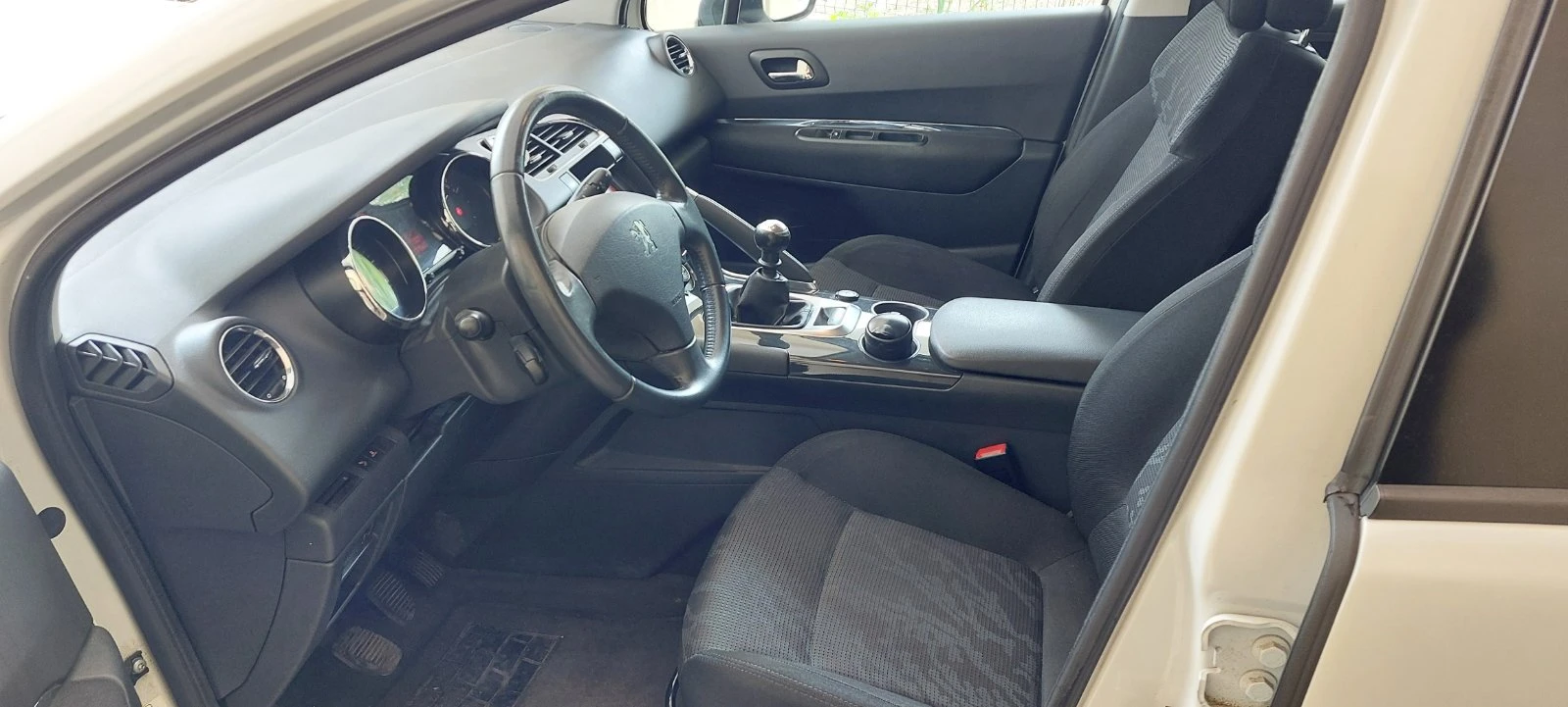 Peugeot 3008 1.6 HDI - изображение 9
