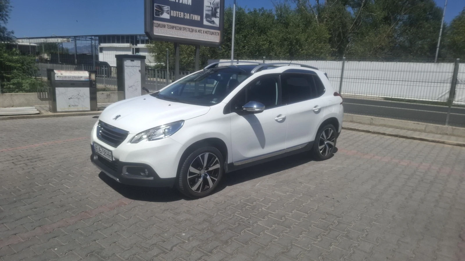 Peugeot 2008 ALLURE - изображение 3
