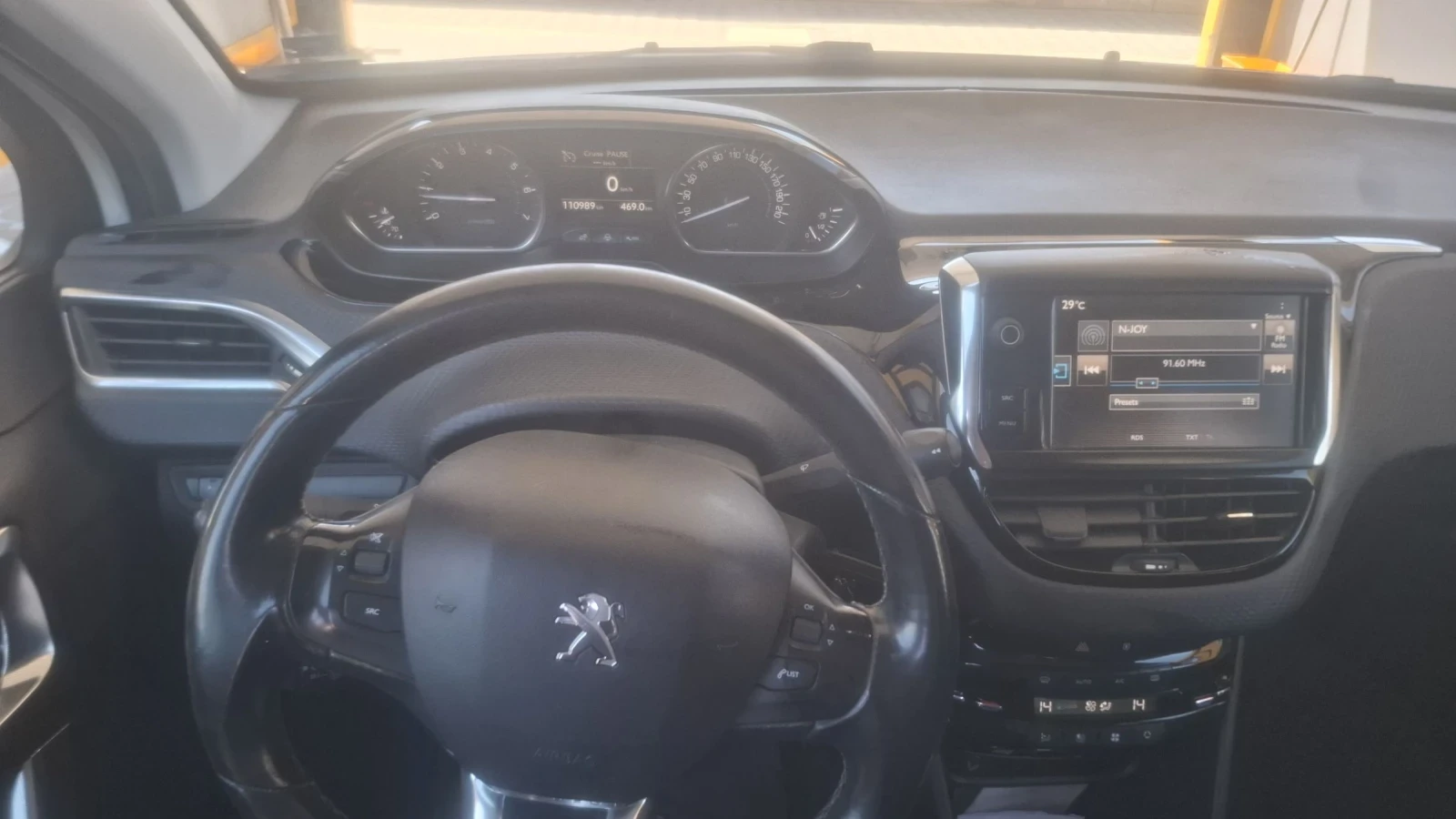 Peugeot 2008 ALLURE - изображение 9