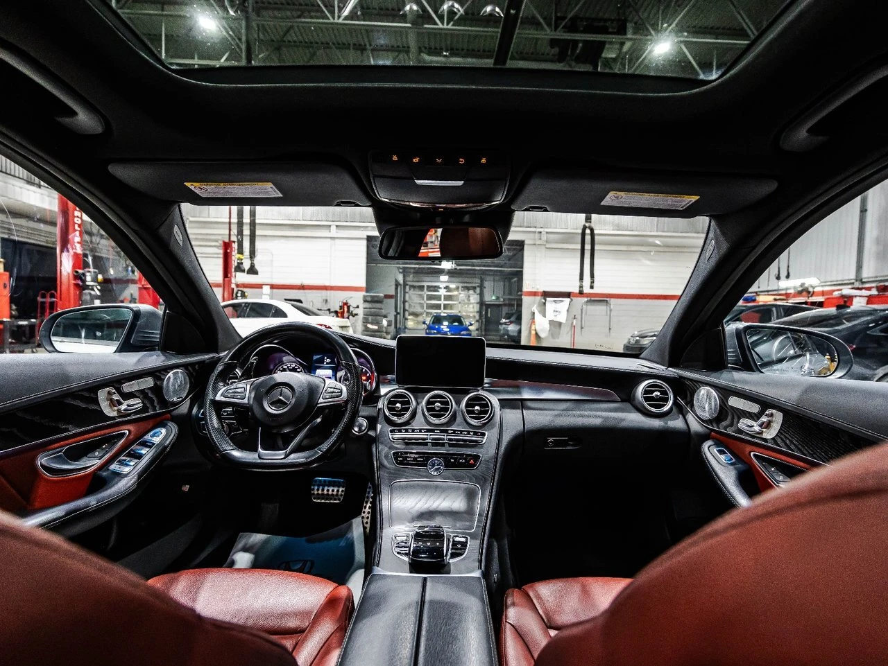 Mercedes-Benz C 400 AMG PACK* BURAMSTER* PANO* AMBIENT* KEYLESS - изображение 10