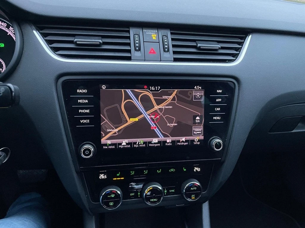 Skoda Octavia 1.5 TSI Ambition Business - изображение 10