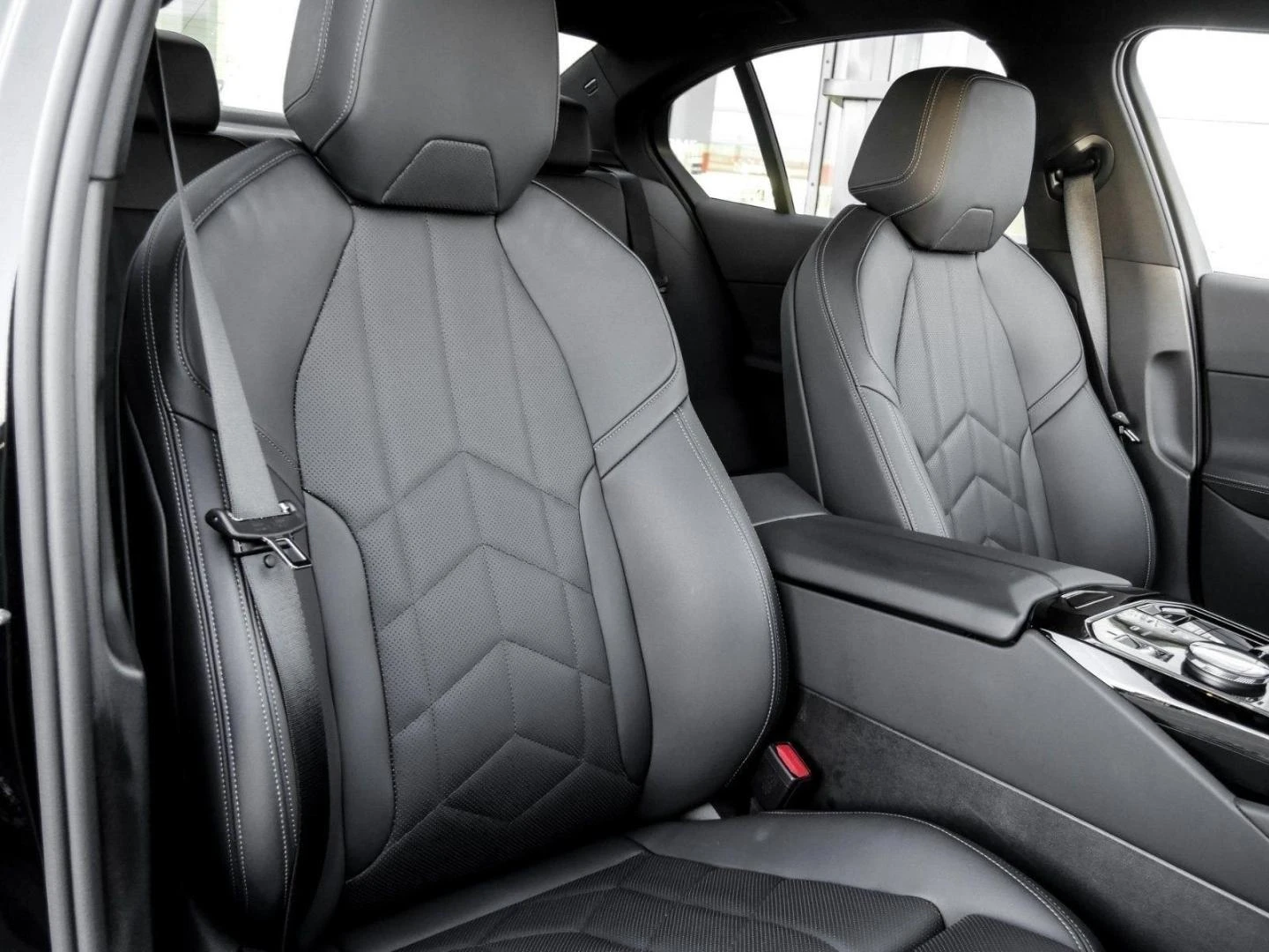 BMW 520 d xDrive M Sport Paket - изображение 6