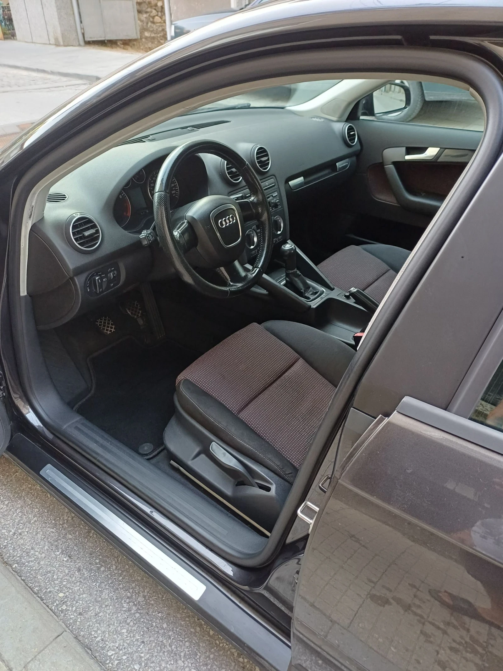 Audi A3 2.0T Quattro - изображение 8