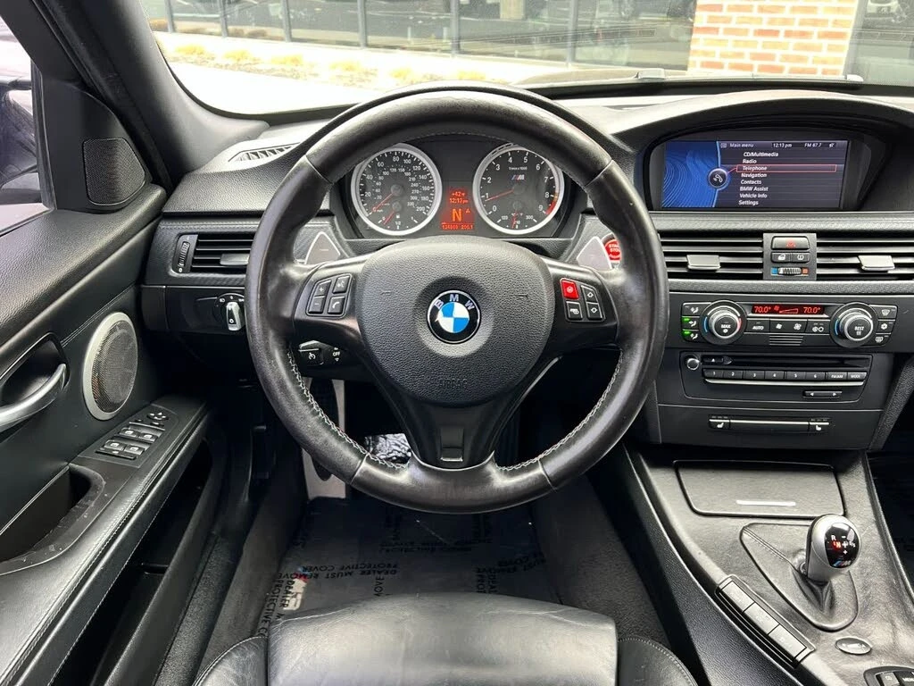 BMW M3 E90 * DCT * CIC * СТОКОВА * СЕРВИЗНА ИСТОРИЯ * , снимка 12 - Автомобили и джипове - 53924046