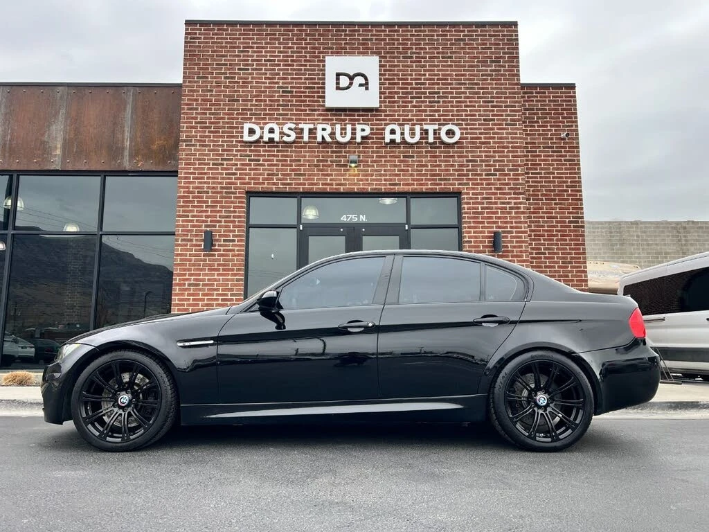 BMW M3 E90 * DCT * CIC * СТОКОВА * СЕРВИЗНА ИСТОРИЯ * , снимка 5 - Автомобили и джипове - 53924046