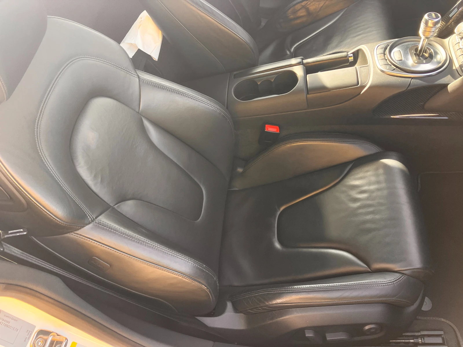 Audi R8 R-TRONIC, снимка 12 - Автомобили и джипове - 54207630