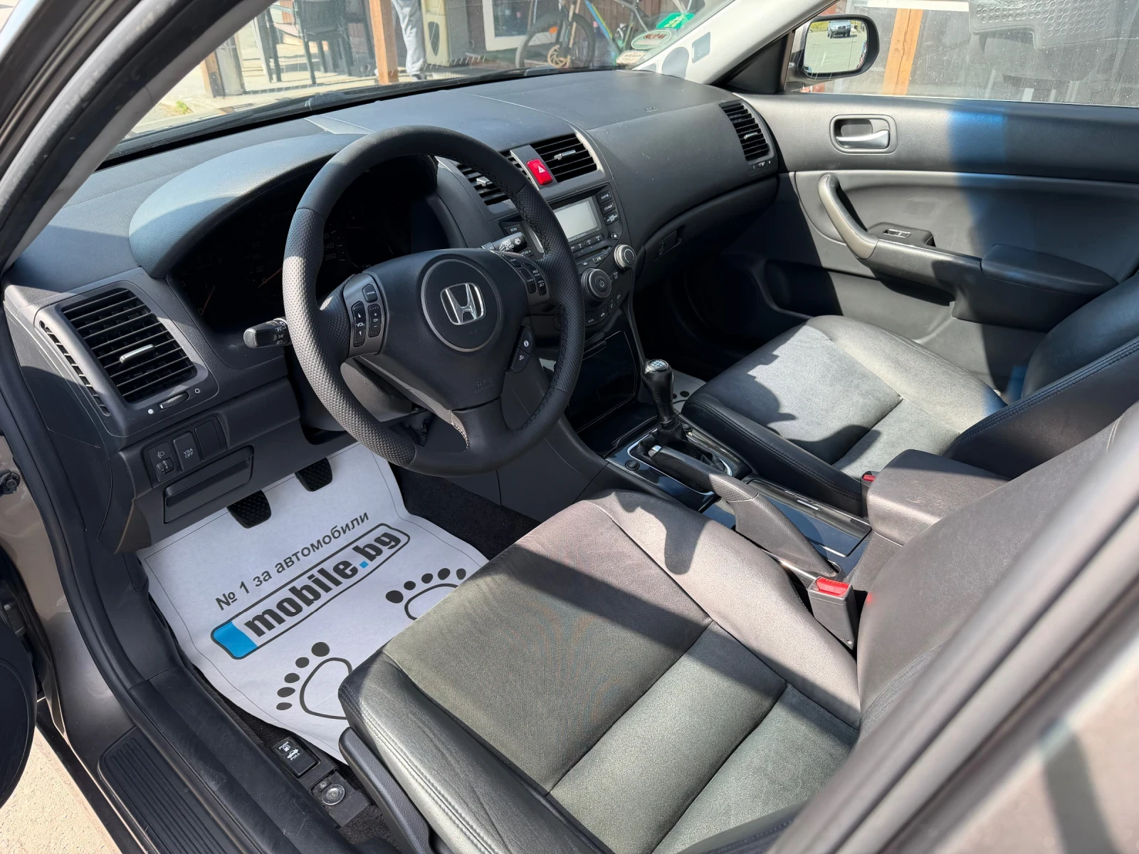 Honda Accord 2.0, снимка 8 - Автомобили и джипове - 54669789