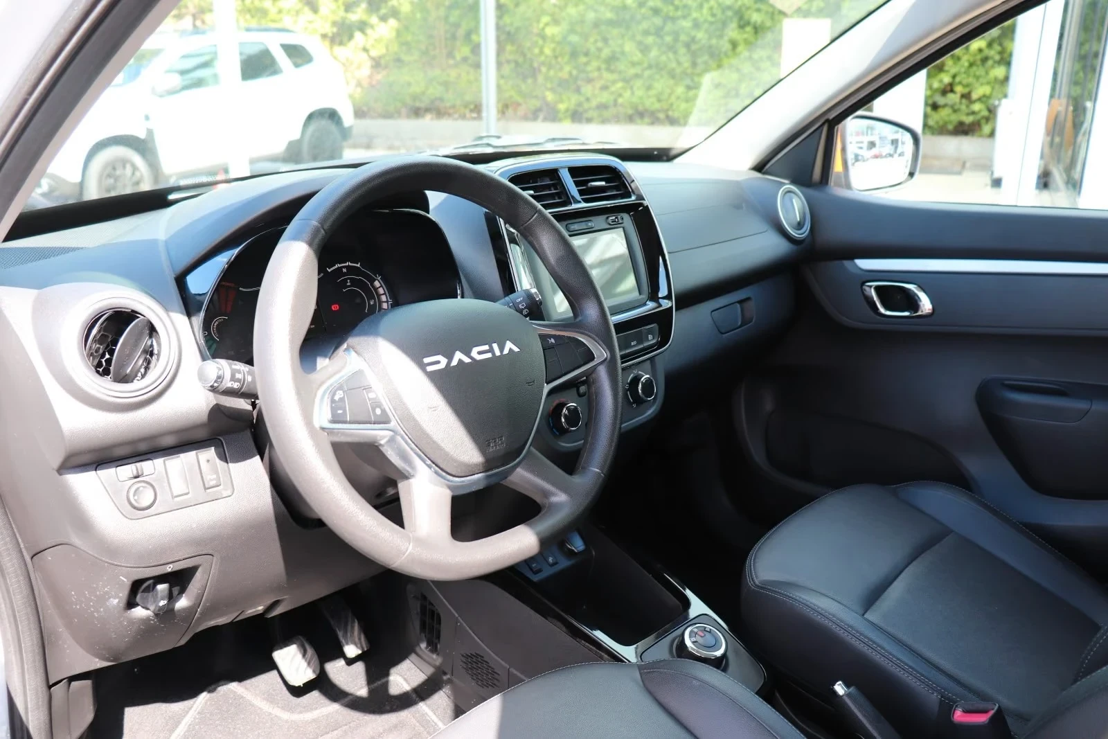 Dacia Spring Comfort plus 35000km, снимка 9 - Автомобили и джипове - 56113233