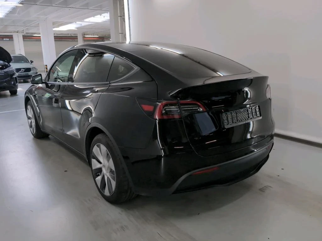 Tesla Model Y 299 к.с. Pano LED ACC Navi Leather Европейска, снимка 4 - Автомобили и джипове - 55724989