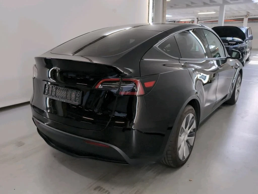 Tesla Model Y 299 к.с. Pano LED ACC Navi Leather Европейска, снимка 3 - Автомобили и джипове - 55724989