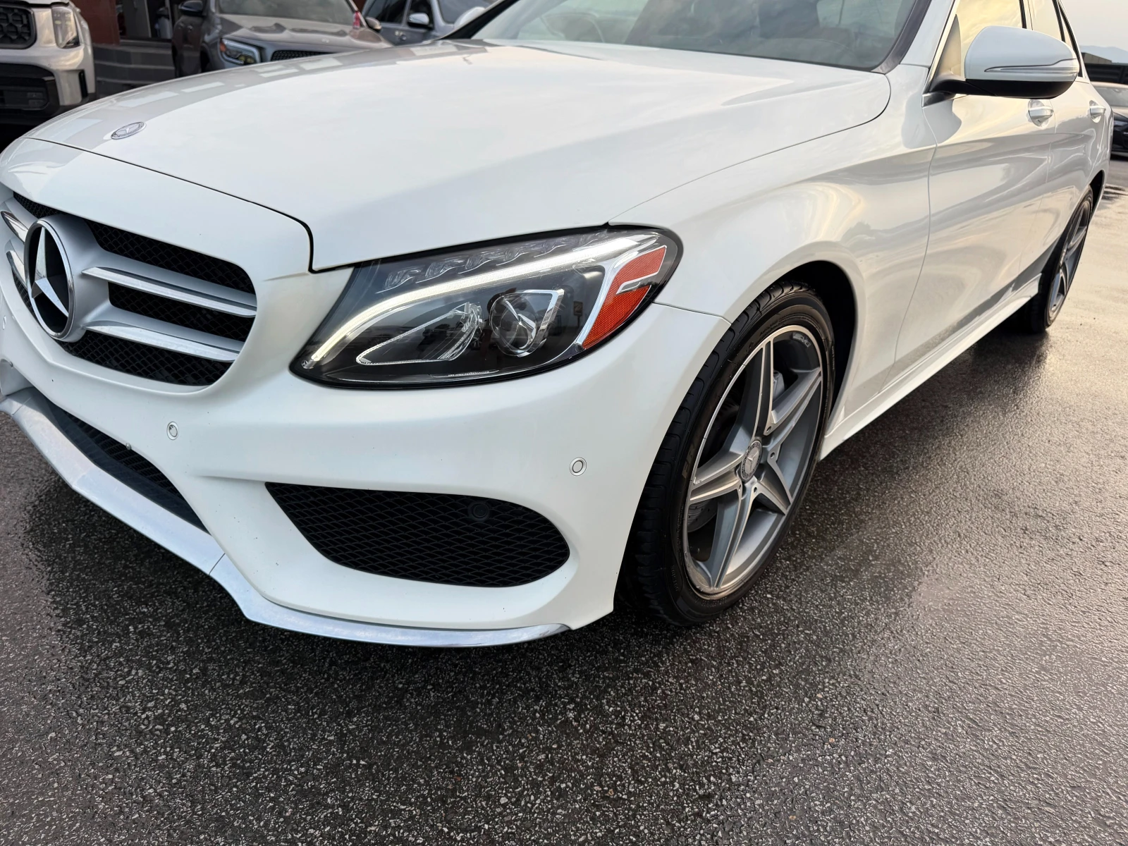 Mercedes-Benz C 400 AMG-4x4-PANORAMA-BURMESTER-KAMERA-SPORT-LED-FULL , снимка 4 - Автомобили и джипове - 55876507