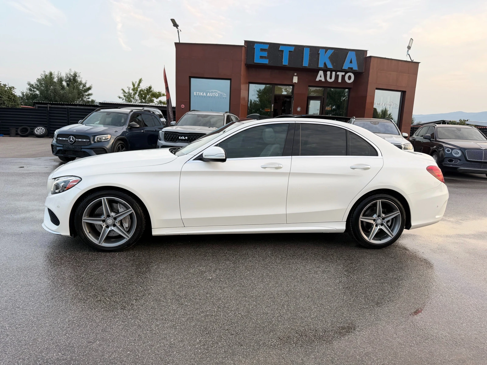 Mercedes-Benz C 400 AMG-4x4-PANORAMA-BURMESTER-KAMERA-SPORT-LED-FULL , снимка 5 - Автомобили и джипове - 55876507