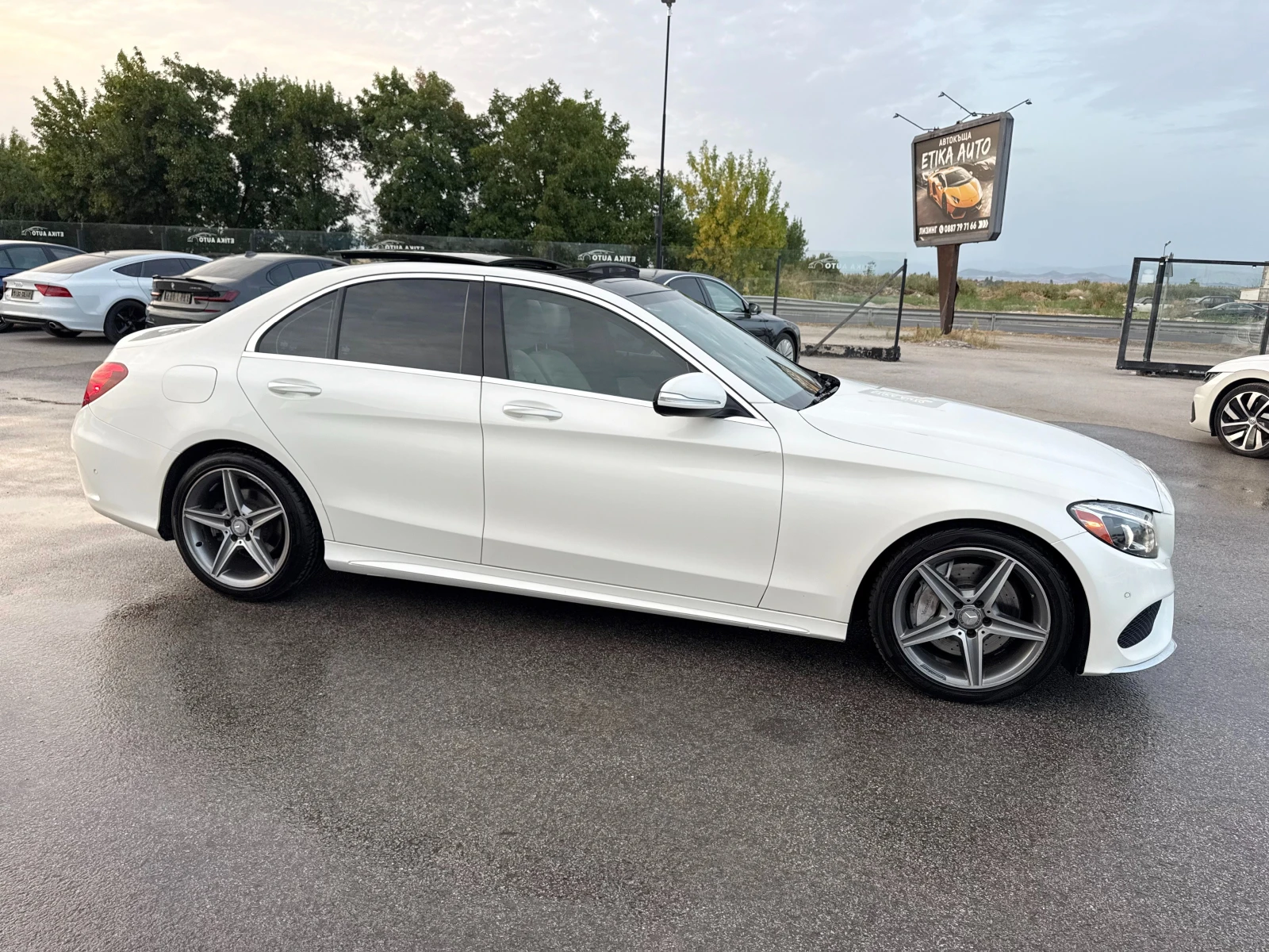 Mercedes-Benz C 400 AMG-4x4-PANORAMA-BURMESTER-KAMERA-SPORT-LED-FULL , снимка 2 - Автомобили и джипове - 55876507