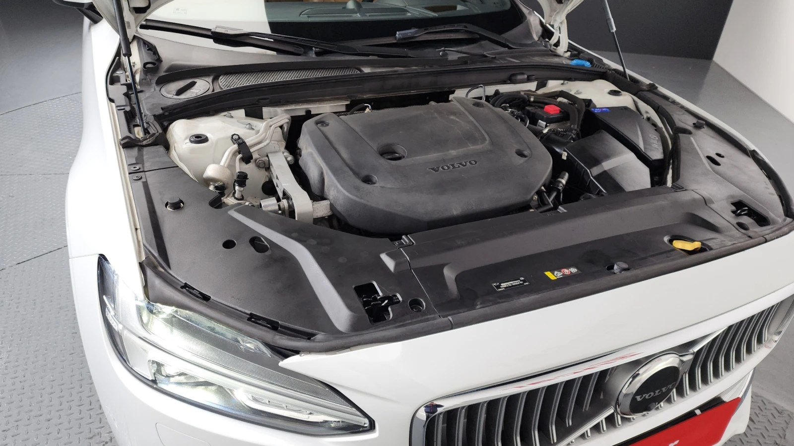 Volvo S90 B6 AWD INSCRIPTION * КРАЙНА ЦЕНА* FULL MAX, снимка 5 - Автомобили и джипове - 56172707