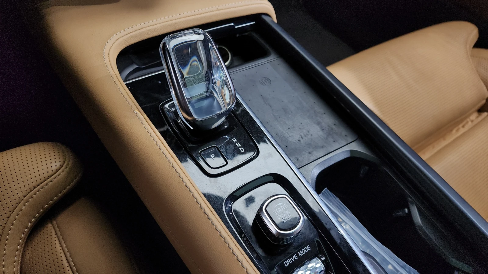 Volvo S90 B6 AWD INSCRIPTION * КРАЙНА ЦЕНА* FULL MAX, снимка 13 - Автомобили и джипове - 56172707