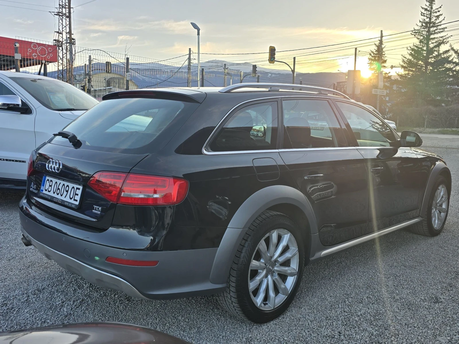 Audi A4 Allroad 2.0TDi /quattro /Лизинг , снимка 4 - Автомобили и джипове - 56289033