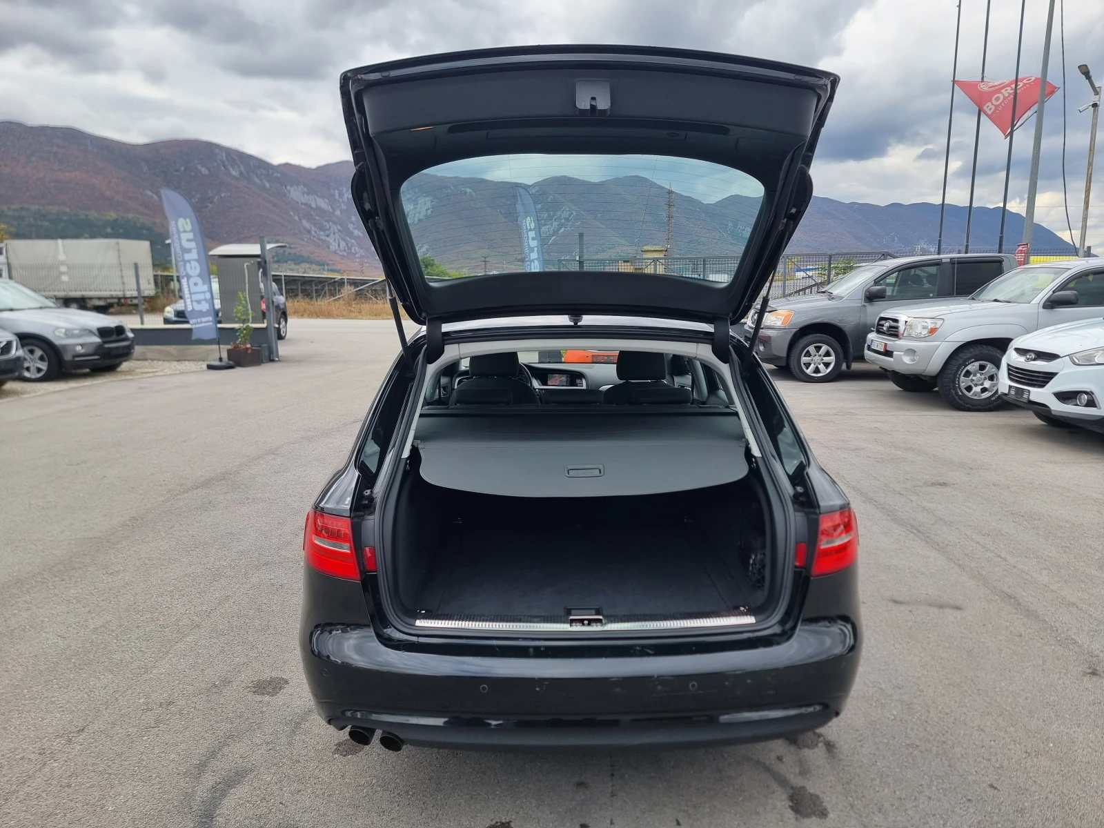 Audi A4 2.0TDI QUATRO, снимка 13 - Автомобили и джипове - 56542687