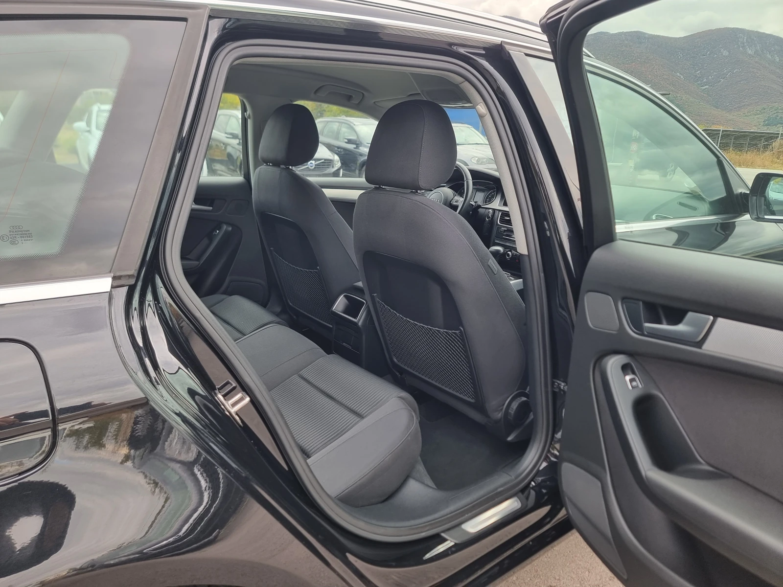 Audi A4 2.0TDI QUATRO, снимка 14 - Автомобили и джипове - 56542687