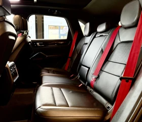 Porsche Cayenne Панорама* CarPlay* Подгрев*  Лизинг, снимка 13