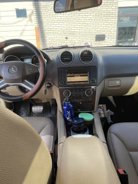 Mercedes-Benz ML 350 * BlueTEC * CARFAX * ОПЦИЯ ЗА ФИНАНСИРАНЕ, снимка 9