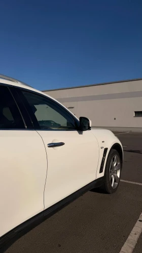 Infiniti QX70 S 3.0d | Auto.bg — изображение 4