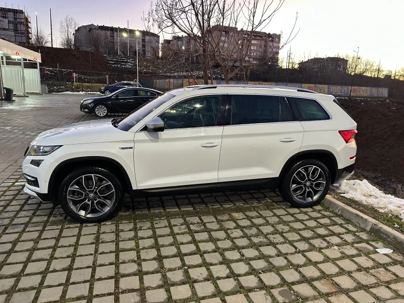 Skoda Kodiaq Scout, снимка 3 - Автомобили и джипове - 48512301