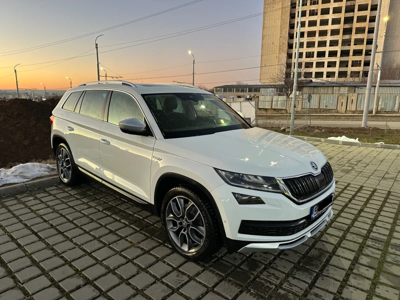 Skoda Kodiaq Scout, снимка 1 - Автомобили и джипове - 48512301