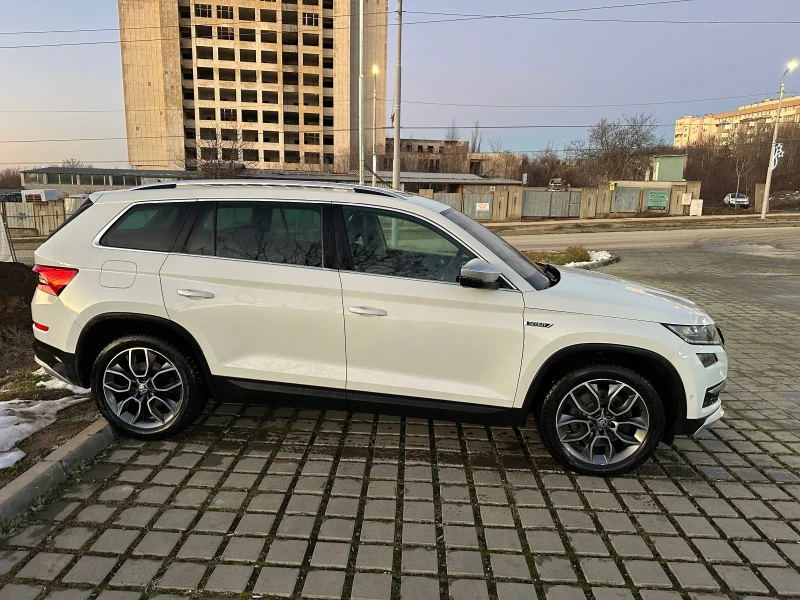 Skoda Kodiaq Scout, снимка 4 - Автомобили и джипове - 48512301