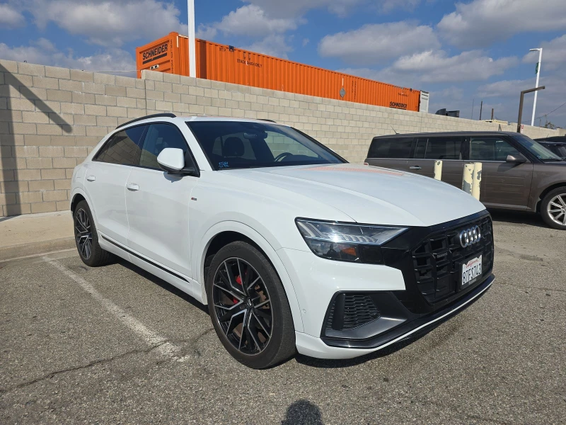 Audi Q8 Black Optic* S-line* Matrix* Обдух* Virtual* 360* , снимка 2 - Автомобили и джипове - 49166794