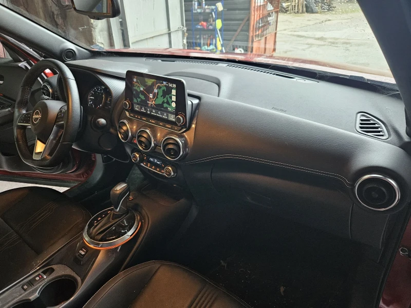 Nissan Juke 1.0DIG-T, снимка 9 - Автомобили и джипове - 51922693