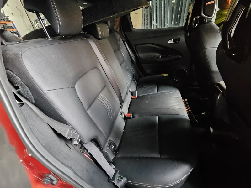 Nissan Juke 1.0DIG-T, снимка 8 - Автомобили и джипове - 51922693