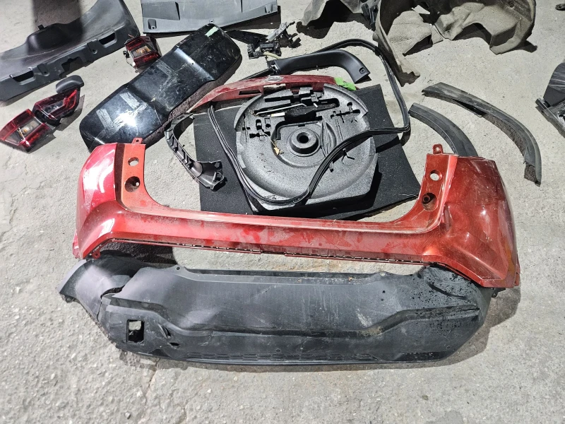 Nissan Juke 1.0DIG-T, снимка 12 - Автомобили и джипове - 51922693