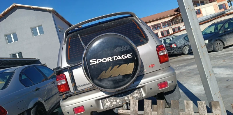Kia Sportage, снимка 2 - Автомобили и джипове - 53260131