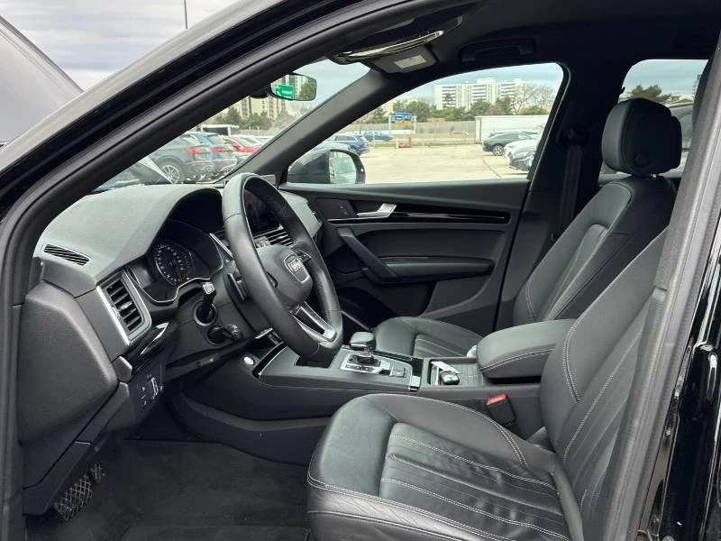 Audi Q5 * Komfort * ДИСТРОНИК * ПОДГРЕВ * КАМЕРА * ПАМЕТ, снимка 9 - Автомобили и джипове - 54892646