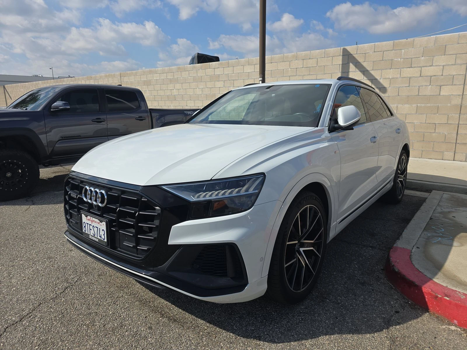 Audi Q8 Black Optic* S-line* Matrix* Обдух* Virtual* 360*  - изображение 3