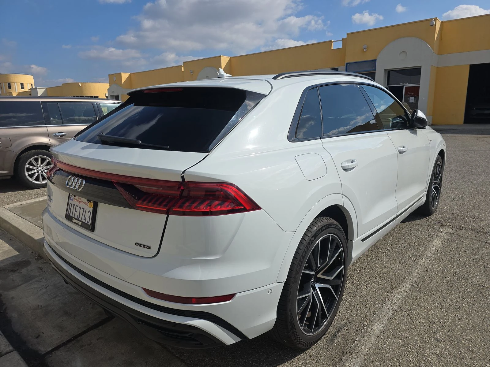 Audi Q8 Black Optic* S-line* Matrix* Обдух* Virtual* 360*  - изображение 5