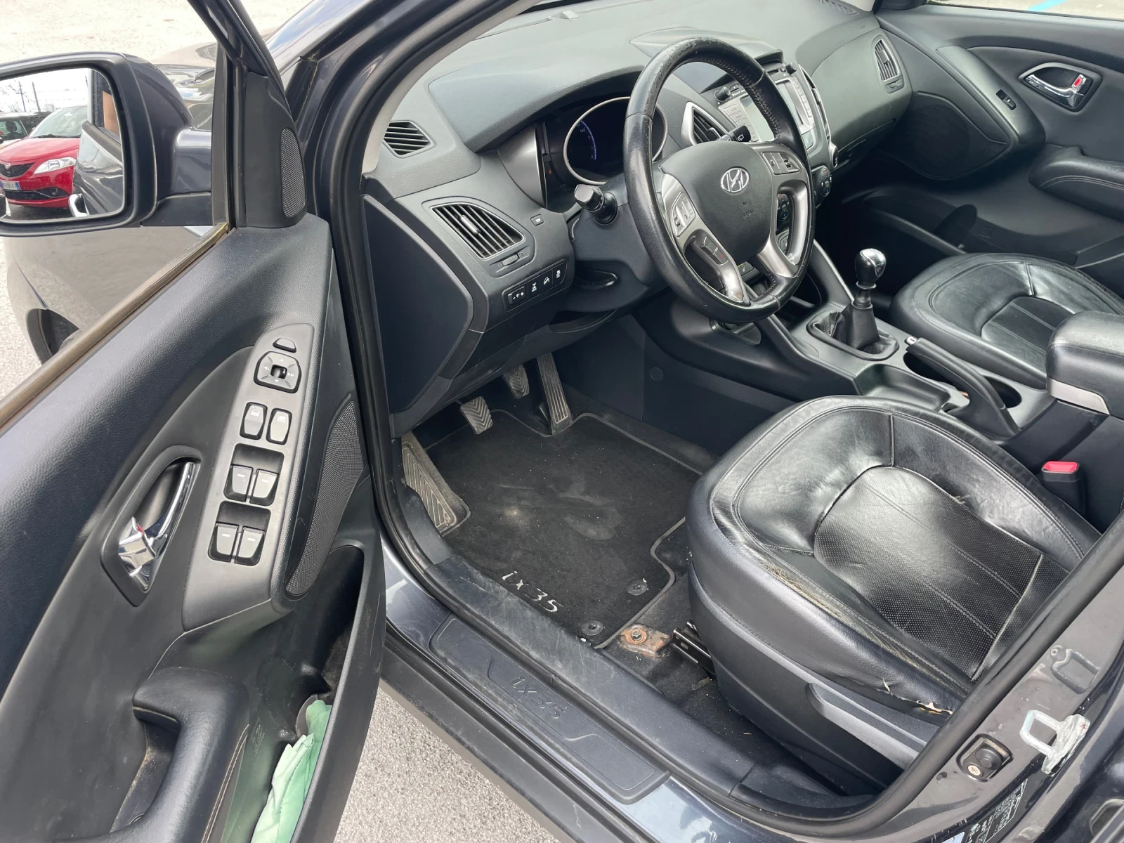 Hyundai IX35 2.0CRDI 184kc 4x4 Premium - изображение 5
