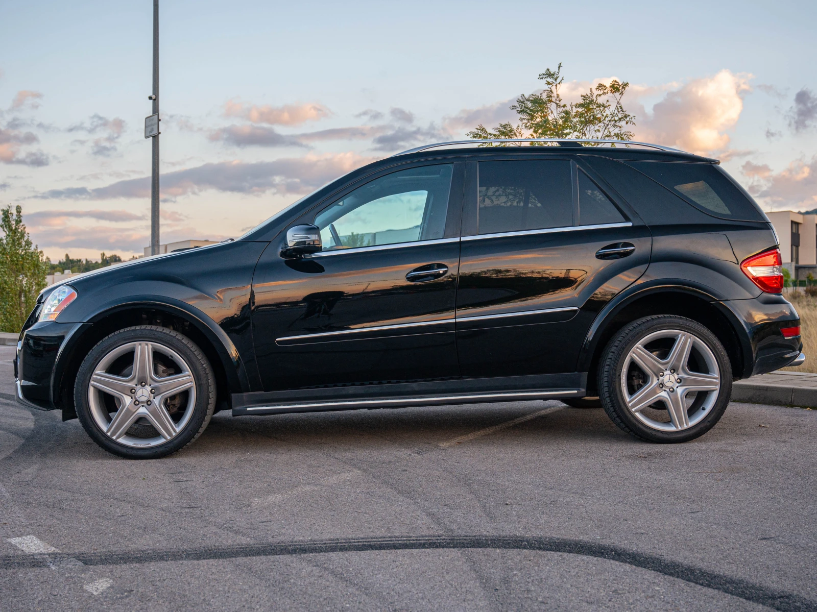 Mercedes-Benz ML 550 AMG - изображение 3