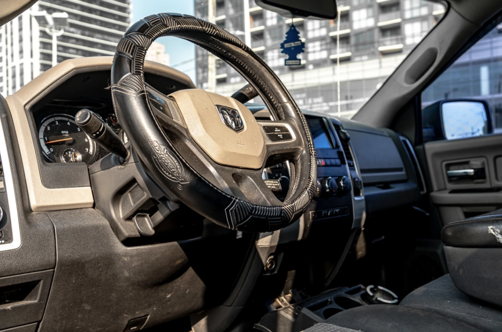 Dodge RAM 1500 5.7 HEMI / 4WD - изображение 4