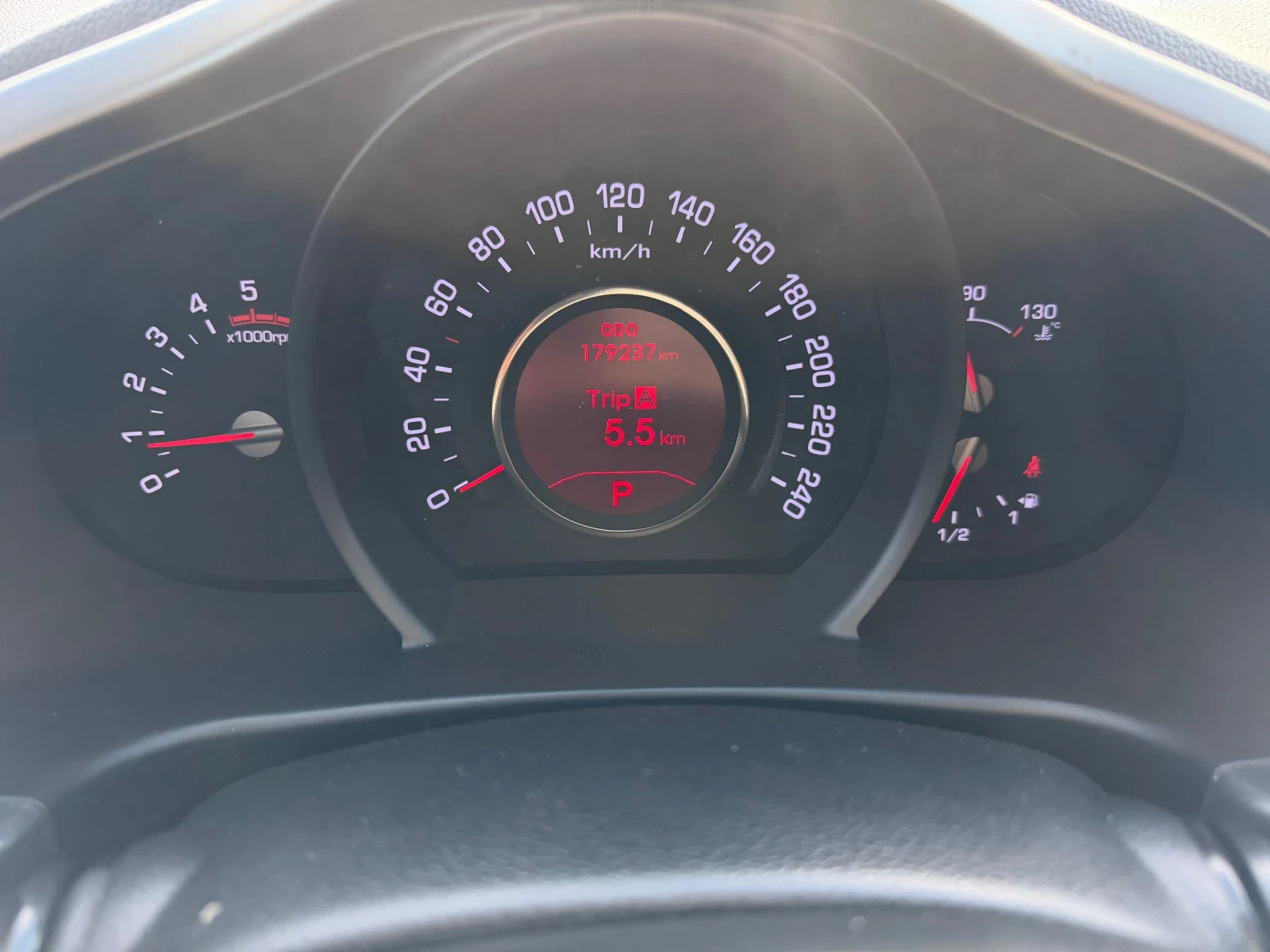 Kia Sportage 2.0CRDI R-LINE AVTOMAT, снимка 14 - Автомобили и джипове - 53800776