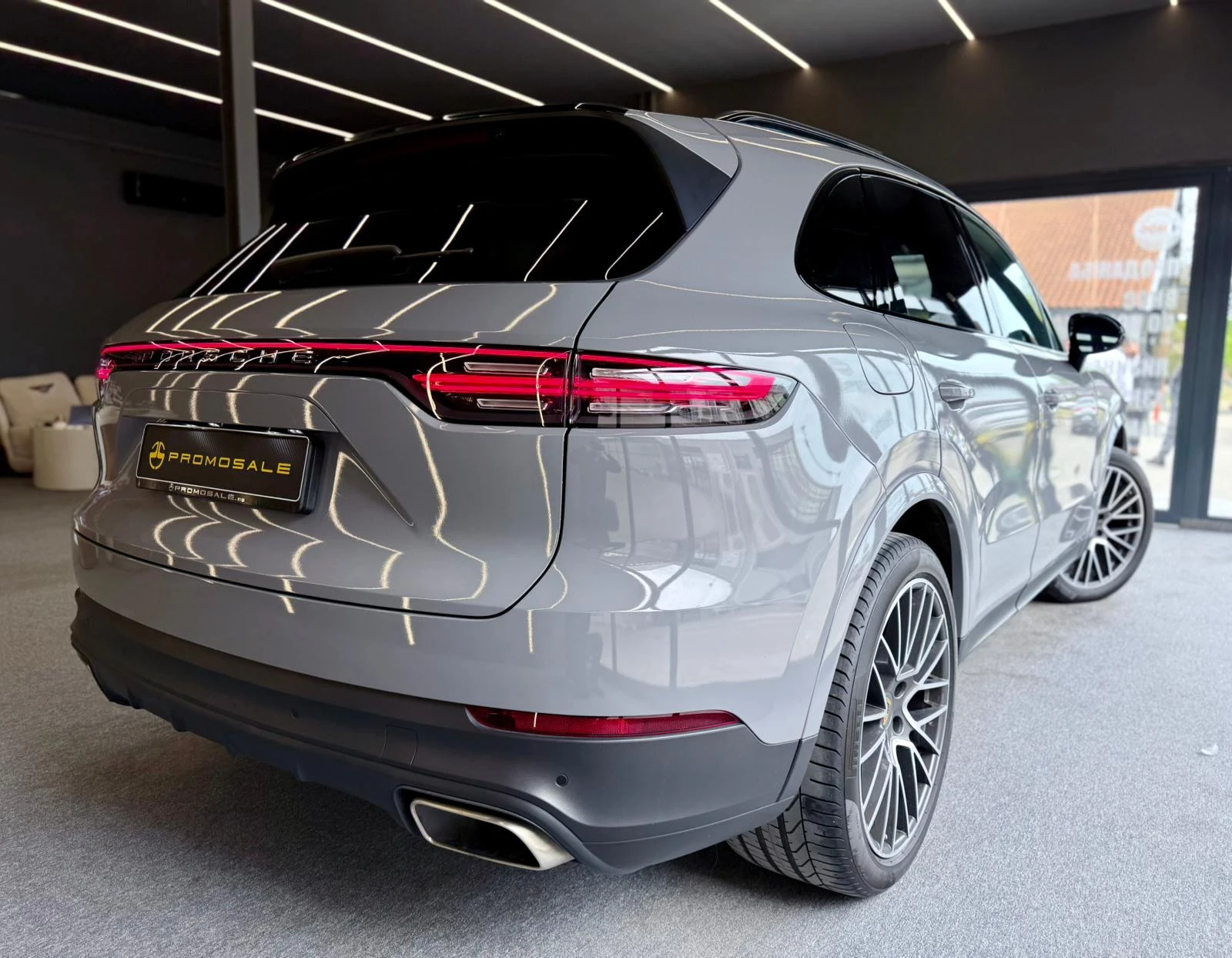 Porsche Cayenne Панорама* CarPlay* Подгрев*  Лизинг, снимка 6 - Автомобили и джипове - 54555075