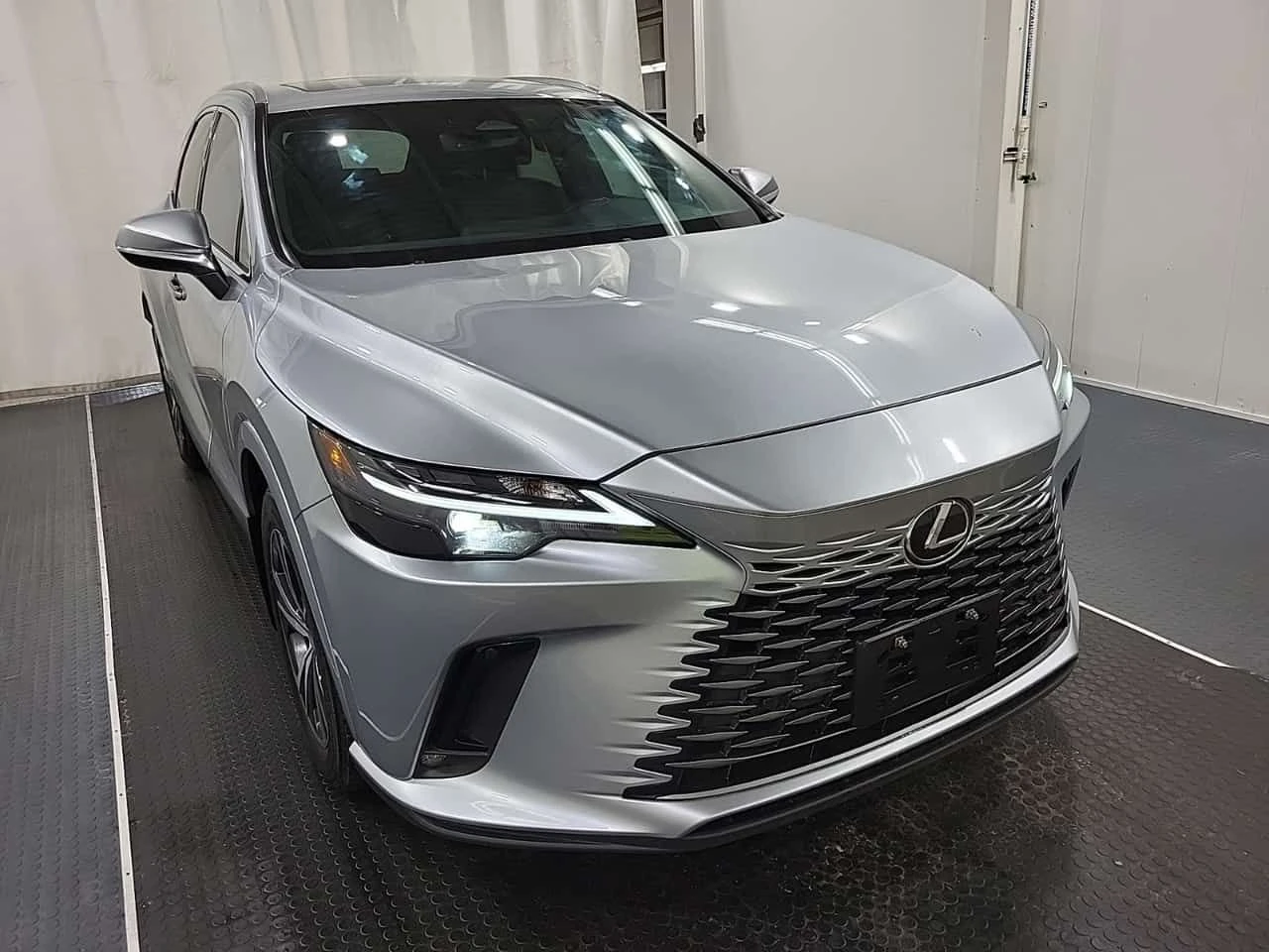 Lexus RX 350 | 2 КЛЮЧА| ШИБИДАХ| ПОДГРЕВИ| CARFAX, снимка 3 - Автомобили и джипове - 54793483