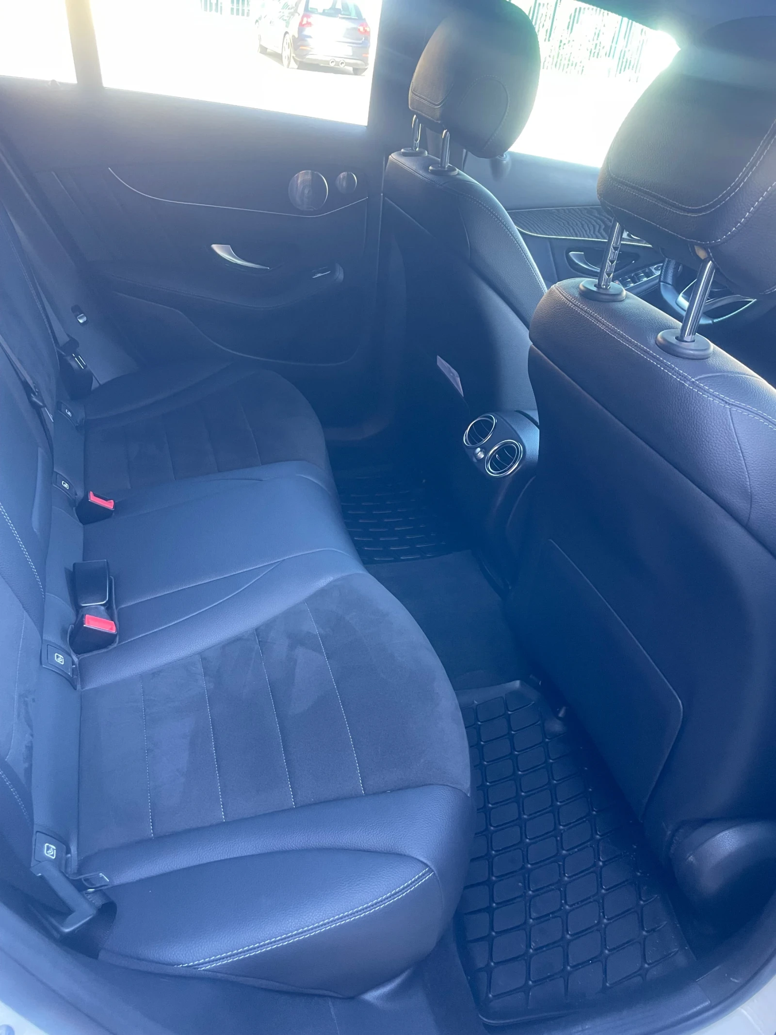 Mercedes-Benz GLC 350, снимка 9 - Автомобили и джипове - 54810134