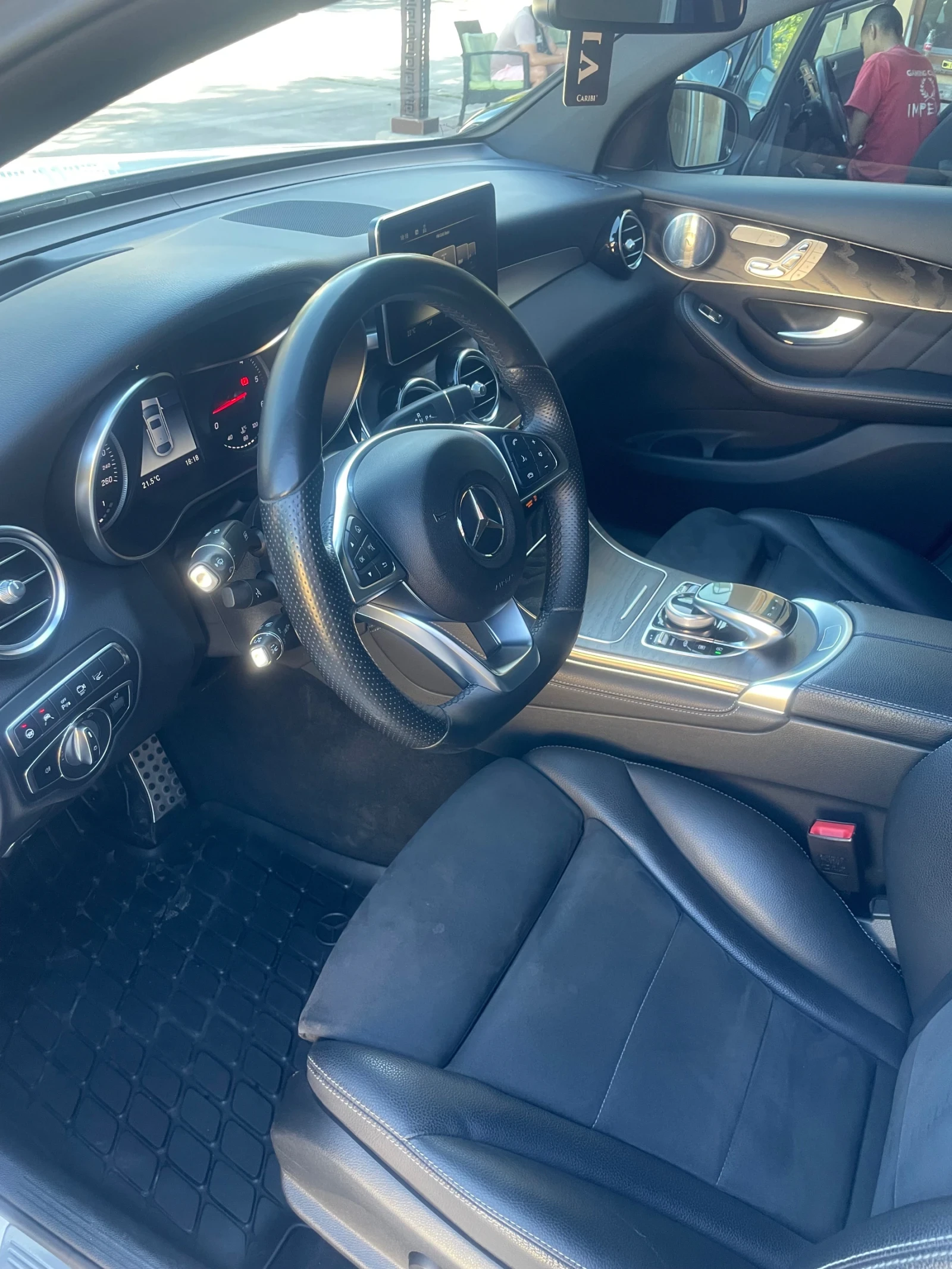 Mercedes-Benz GLC 350, снимка 16 - Автомобили и джипове - 54810134