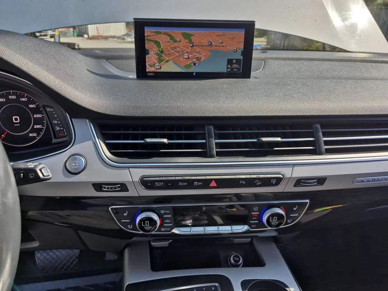Audi Q7 TECHNIK * 360 КАМЕРА* ОБДУХВАНЕ* ПАНОРАМА* , снимка 9 - Автомобили и джипове - 55624283