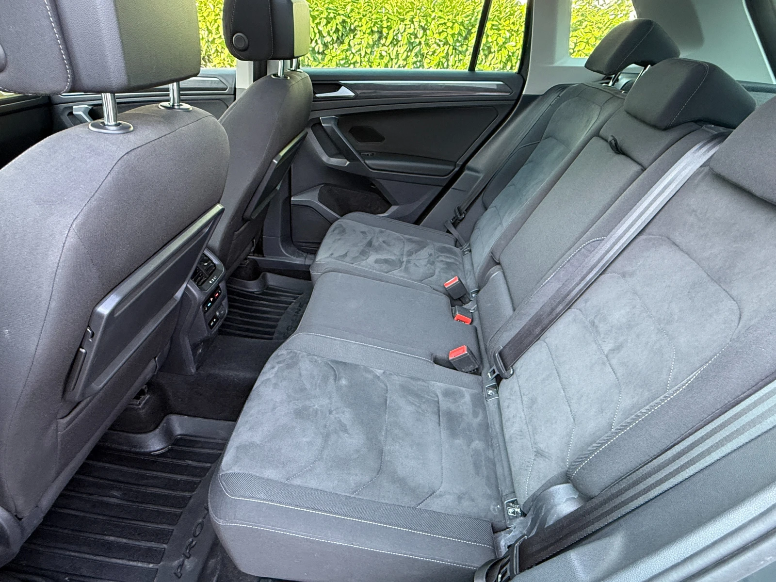VW Tiguan Highline 2.0 TDI 240HP, снимка 5 - Автомобили и джипове - 56160129